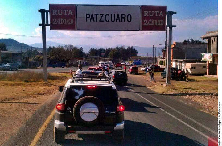 Ingreso. A bordo de unas 100 camionetas, los comunitarios ingresaron a las localidades de Santa Clara del Cobre, Opopeo y Zirahuén. 