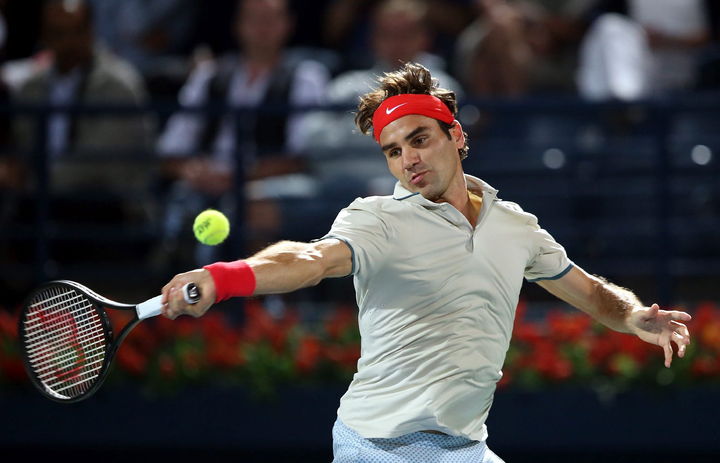 Federer ha ganado 13 de sus 15 enfrentamientos con Stepanek, aunque el suizo necesitó de dos horas, ocho minutos para salir airoso en esta ocasión. Federer y Djokovic podrían enfrentarse en semis de Dubai