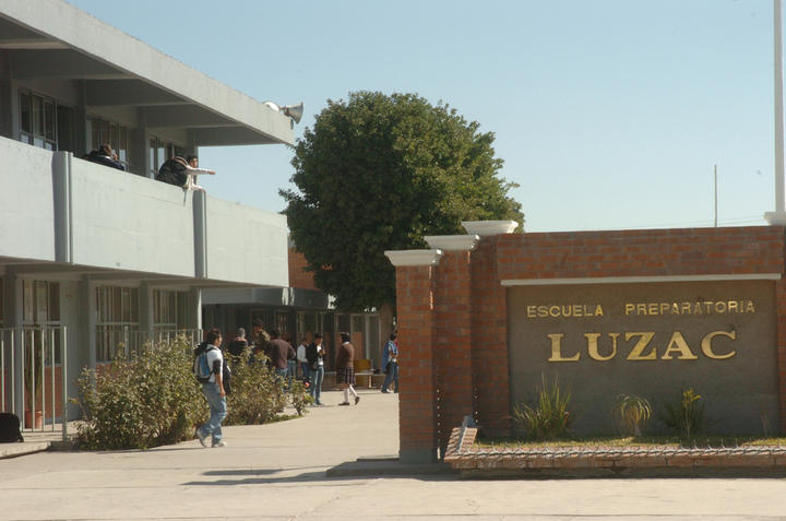 Este año es el 40 aniversario de la preparatoria Luzac de Torreón. (ARCHIVO)