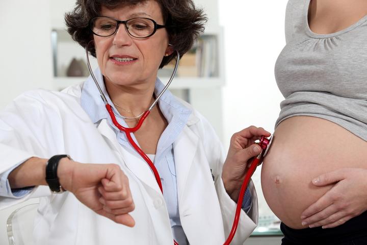 La importancia del control prenatal radica, precisamente, en que previene problemas que a la hora del nacimiento pueden traer grave daño al recién nacido. (ARCHIVO)