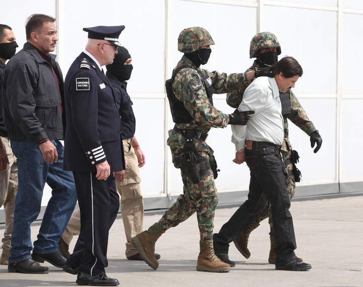 Cargos. Se dio a conocer la suspensión en el amparo promovido por Joaquín ‘El Chapo’ Guzmán para no ser extraditado.