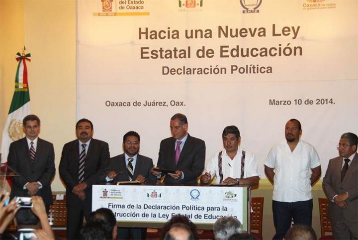 Firman. La declaración política fue firmada por el gobernador de Oaxaca, Gabino Cué, y el Congreso local.
