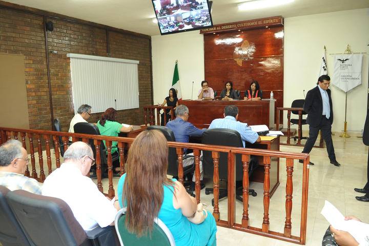 Sala. Salón de juicios orales que se encuentra en las instalaciones de la Universidad Autónoma de La Laguna. 
