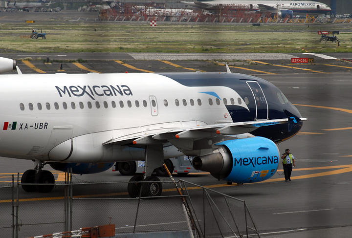 Juez declara en quiebra a Mexicana de Aviación