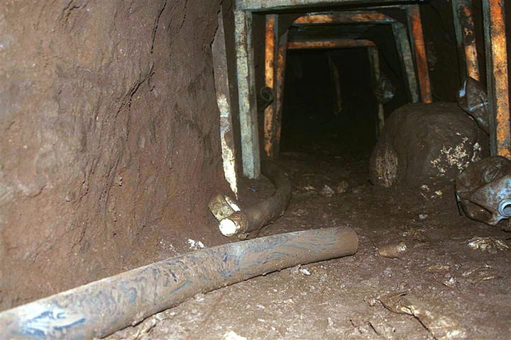 Narcotráfico. Las autoridades en Estados Unidos reportaron dos sofisticados túneles en la frontera con México. 