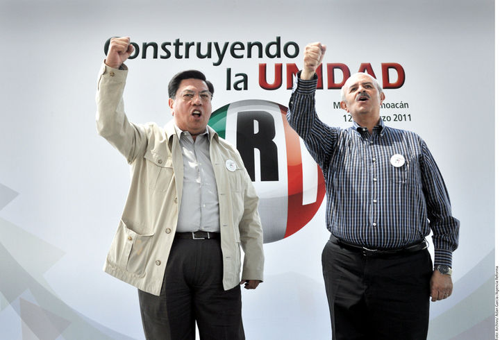 Partido. El gobernador Fausto Vallejo (derecha) y Jesús Reyna (izquierda).