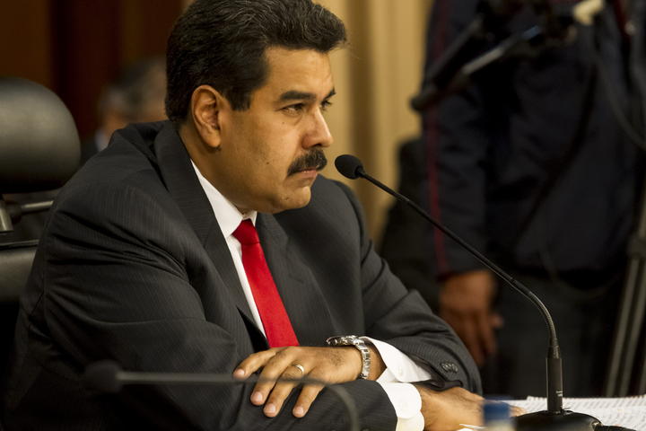 Son ocho toneladas de 'apoyo entre alimentos, frazadas, colchones' que serán trasladadas en un avión militar venezolano que despegará en el próximo amanecer, precisó Maduro en una alocución televisada. (Archivo)