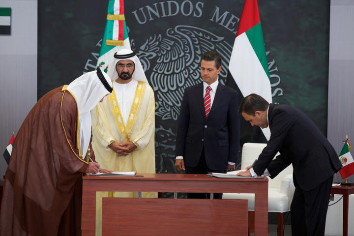 Encuentro. El presidente Enrique Peña Nieto durante la ceremonia de bienvenida a su Alteza Jeque Mohammed Bin Rashid.