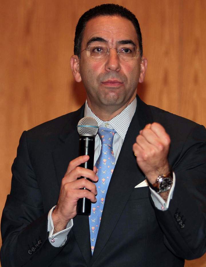 Javier Lozano dijo que hay una 'táctica dilatoria' para evitar la reforma en telecomunicaciones. (Archivo) 