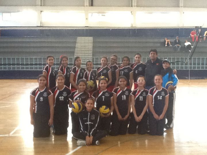 El Colegio Villa de Matel continúa con su programa de desarrollo del voleibol y recientemente se hizo presente en la Copa Metropolitana 2014. Se foguean en la Copa Metropolitana