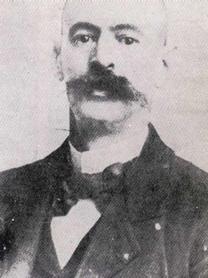 Hombre de pundonor militar, el General José González Salas renunció al gabinete de Madero como Secretario de Guerra para combatir a los orozquistas, encabezando la División del Norte en 1912.