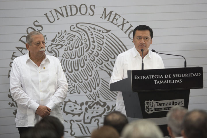 Presentación.  El secretario de Gobernación, Miguel Ángel Osorio Chong, anunció la nueva estrategia de seguridad. (NOTIMEX)