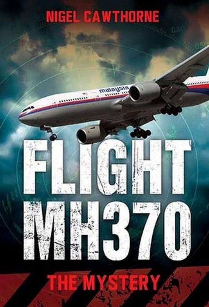 Para los familiares de las 239 personas de 14 países diferentes que viajaban abordo del avión, un Boeing 777 que desapareció hace 72 días, la publicación de este libro llega 'demasiado pronto' y es 'demasiado insensible', de acuerdo con 'Daily Mirror'. (Twitter)