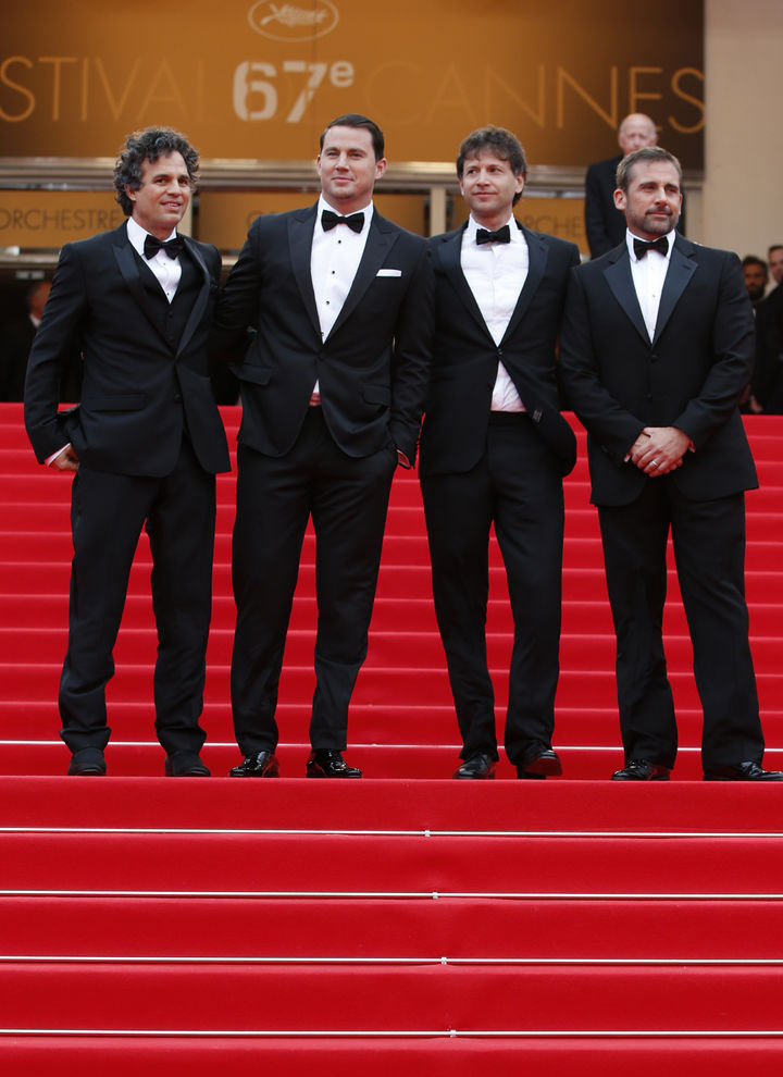 Aplaudidos. Los actores Mark Ruffalo (izq), Channing Tatum, el director Bennett Miller y el actor Steve Carell presentaron en Cannes la cinta Foxcatcher, en medio de grandes elogios .
