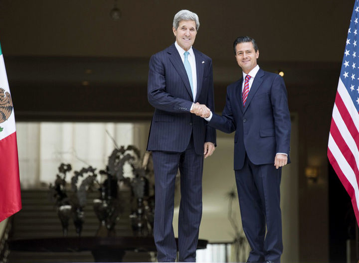 Encuentro. El presidente Enrique Peña, y el secretario de Estado de los Estados Unidos, John Kerry, se reunieron en Los Pinos. 