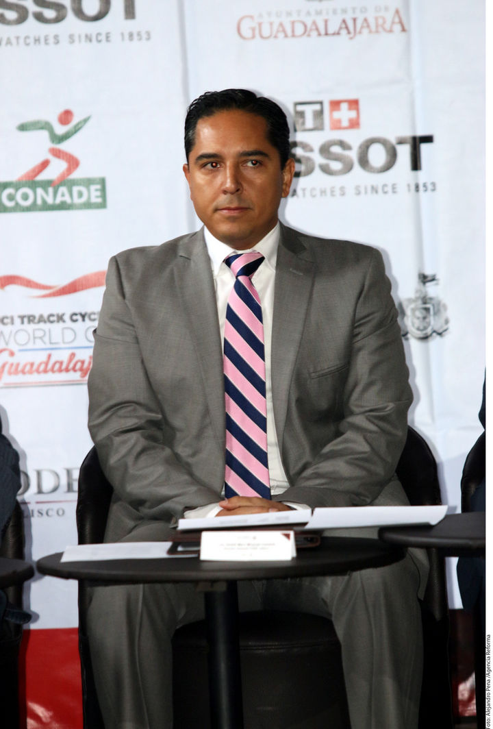 Separar. Afirman que el gobernador de Jalisco debe separar a André Marx de su cargo.