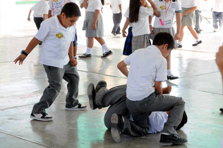 Se estima que cuatro de cada diez niños en México sufre acoso, principalmente en la escuela. (ARCHIVO)