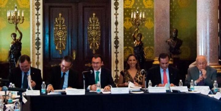 El titular de la Secretaría de Hacienda y Crédito Público (SHCP), destacó que México tiene hoy un futuro promisorio con las reformas estructurales. (Twitter) 