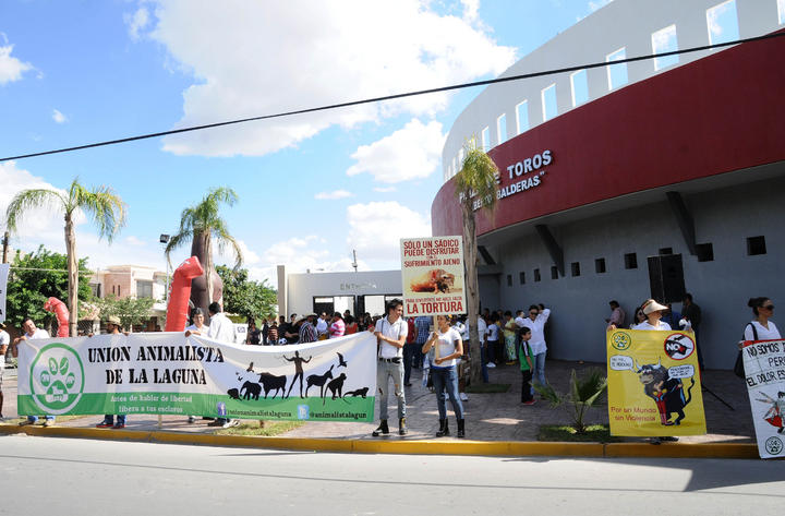La actividad se encuentra coordinada por la Unión Animalista de la Laguna, participarán asociaciones de Torreón, Gómez Palacio y otros municipios en la región. (ARCHIVO)