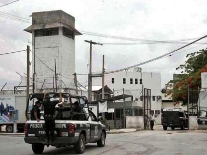 Riña en penal de Cancún deja daños por casi 2 mdp