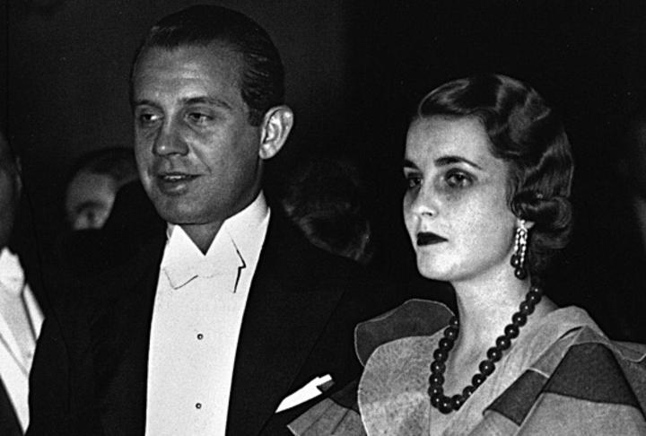 Bárbara Hutton y su marido, Georgiano Alexis Mdivani en el Metropolitan Ópera de Nueva York, 1933. (Foto: Cortesía Subastas Sotheby´s)