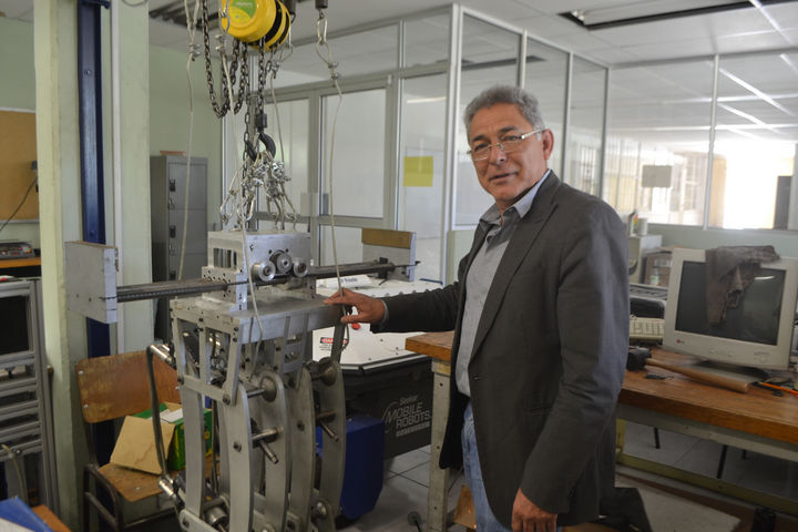 Investigación. Reconocido a nivel internacional, es el único lagunero nivel III del SNI. 