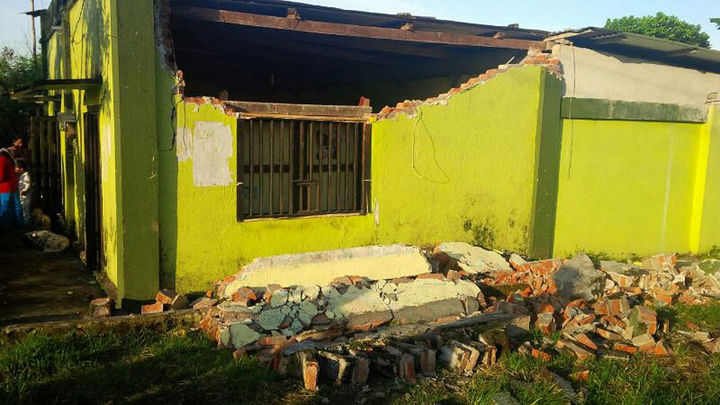 Pérdidas. Una casa quedó derruida por el sismo que afectó al sureste mexicano.