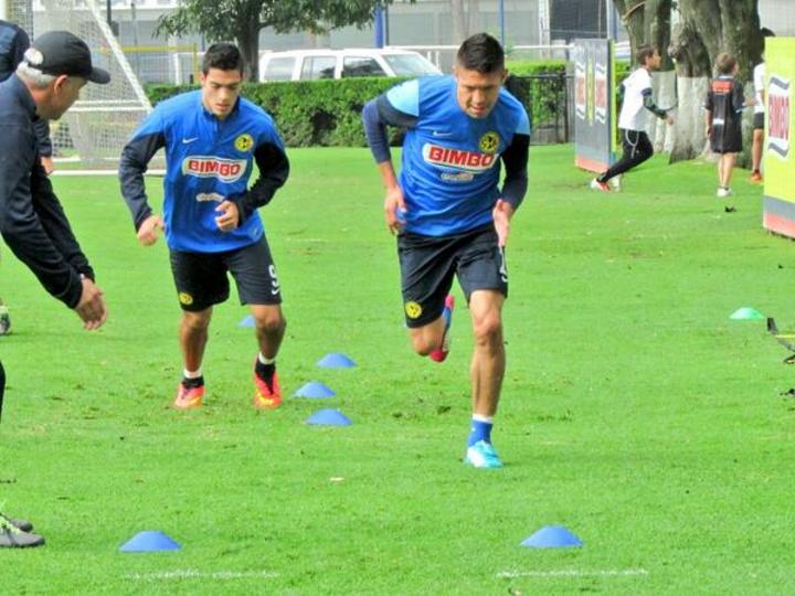 El lagunero ya entrenó con sus nuevos compañeros en Coapa. (Twitter)