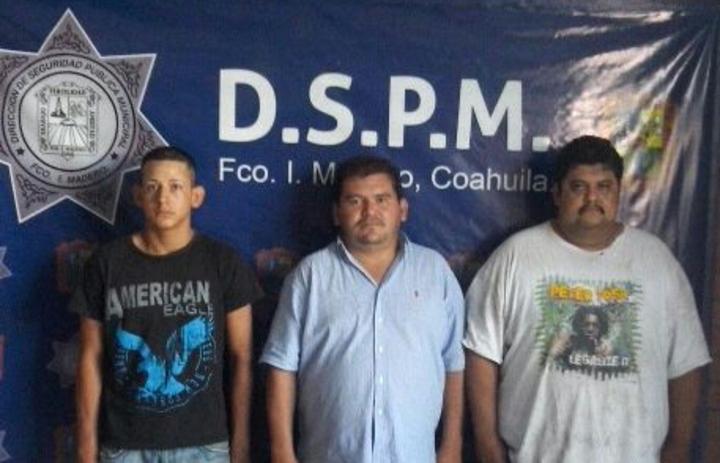 Uno de los detenidos dijo pertenecer a un grupo delincuencia organizada. (El Siglo de Torreón)
