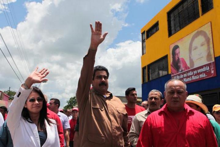 Acusan al presidente Nicolás Maduro de 'traicionar' el legado del ex gobernante. (Twitter)