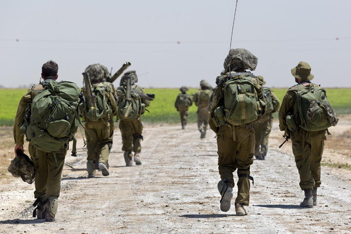 El cese de la ofensiva israelí no se aplicará en las áreas donde los soldados del Ejército están operando actualmente. (EFE) 
