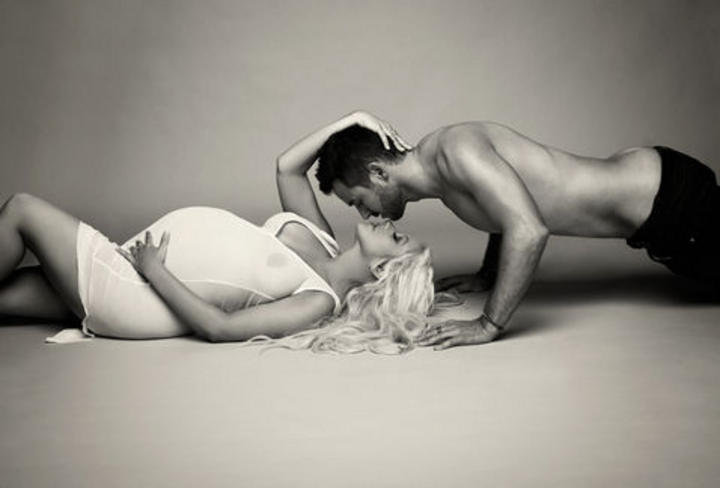 La actriz dará a luz en las próximas semanas a su segundo hijo, y antes de que eso suceda, decidió participar en una sesión de fotos para la revista V Magazine. 
