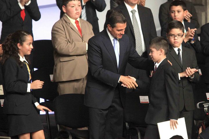 Augura Peña Nieto avances con la Reforma Educativa