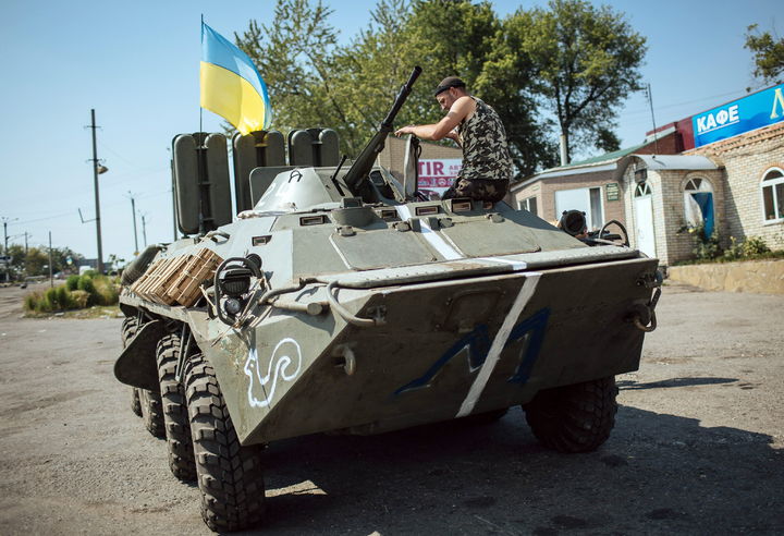Agitado. Ucrania volvió a la tensión con la reaparición de combates entre los prorrusos y el ejército ucraniano.
