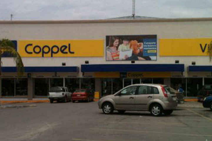 Robo. La tienda Coppel de Lerdo fue objeto de robo con violencia el pasado domingo.