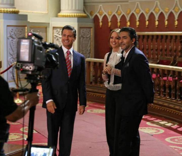 Mediático. El presidente fue entrevistado por Raúl Araiza y Andrea Legarreta en el programa ‘Hoy’.