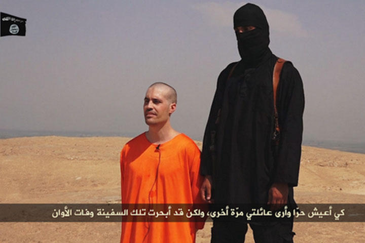 En el video, Foley se despide de su familia y acusa al Gobierno de Estados Unidos de ser el culpable de su ejecución por su reciente intervención en Irak. (ESPECIAL)