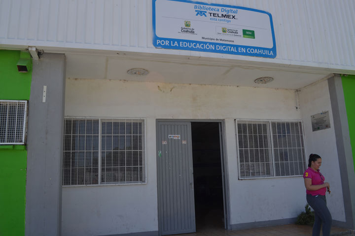 Abandonada. Casa de la Cultura y Biblioteca Digital, en completo abandono de las autoridades. (EL SIGLO DE Torreón / NORMA IBARRA)