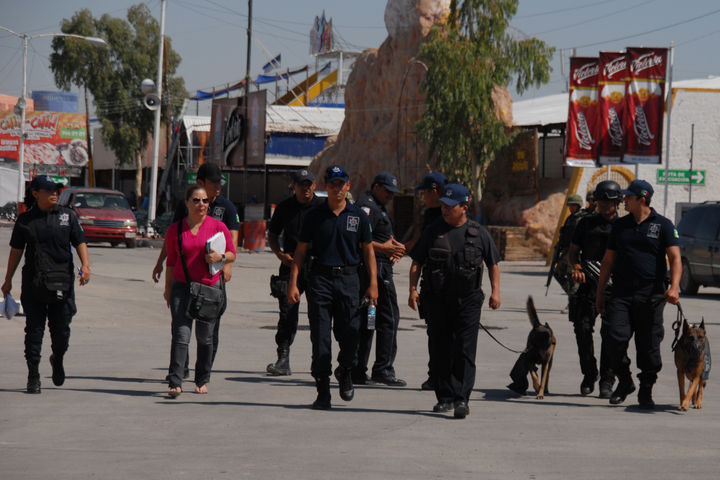 Preparativos. A unos días de que inicie la tradicional Feria de Torreón, autoridades policiacas preparan operativo de vigilancia.