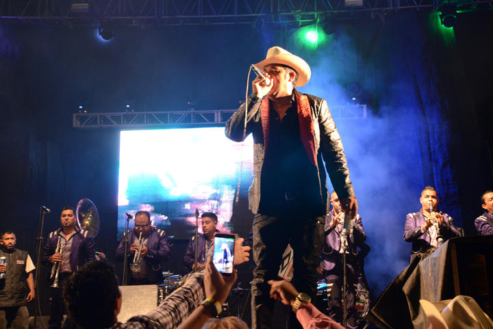 La Banda Jérez , la No. 1 De Marco A. Flores puso a los laguneros en  La Terraza de la Feria de Torreón. (El Siglo de Torreón)