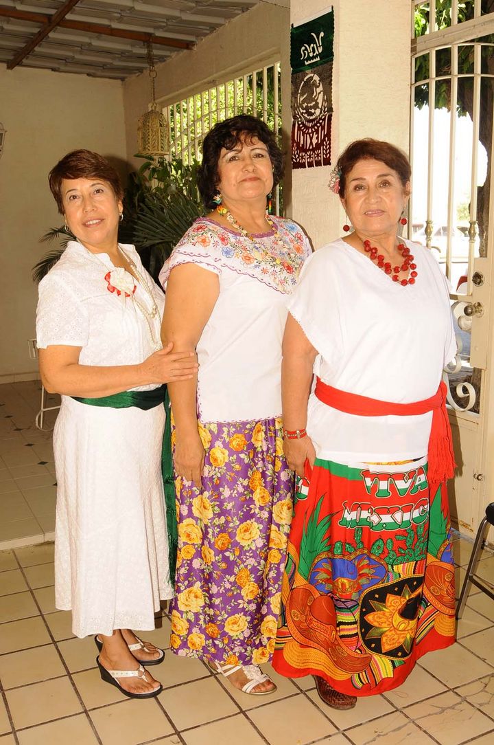 
Esther Guardado, Araceli Palacio y Eva Martínez.

