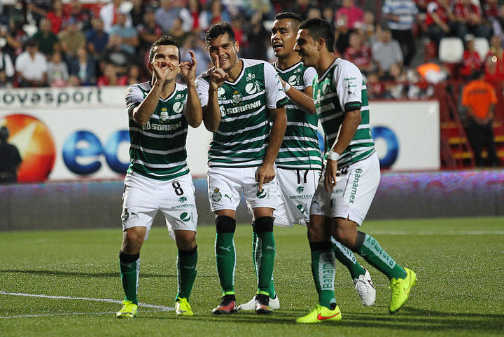 Juan Pablo Rodríguez anotó el gol que le dio el empate momentáneo al Santos. (Jam Media)