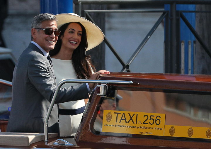 Oficial. El actor George Clooney y la abogada Amal Alamuddin celebraron ayer en Venecia la ceremonia oficial de su boda.