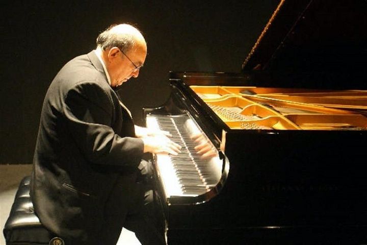 El programa. El pianista Walter Ponce tocará obras de Schubert, Beethoven, Copland y Liszt.