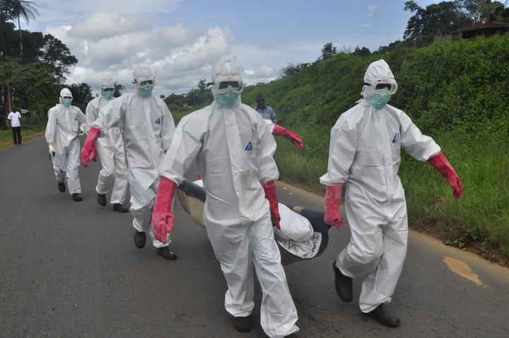 Nueva epidemia. Científicos señalan que la enfermedad del ébola puede llegar a ser más mortífera que el Sida.