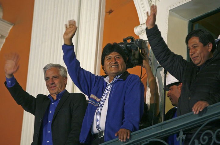 Mandato. Evo Morales realizará su tercer mandato y terminará hasta el año 2020. (EFE)
