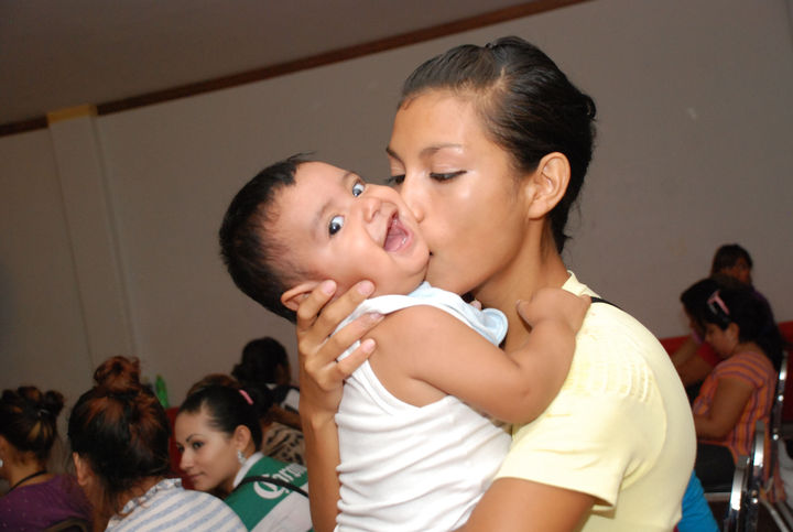 Apoyo. A las madres adolescentes en Torreón.