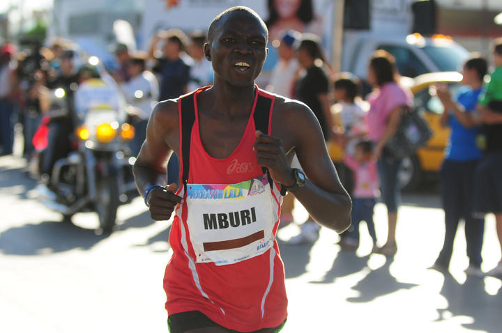 
El keniano Stephen Mburi es el actual ganador de la prueba atlética, en la edición de 2013 cronometró 2 horas con 15 minutos y 40 segundos. (Archivo)