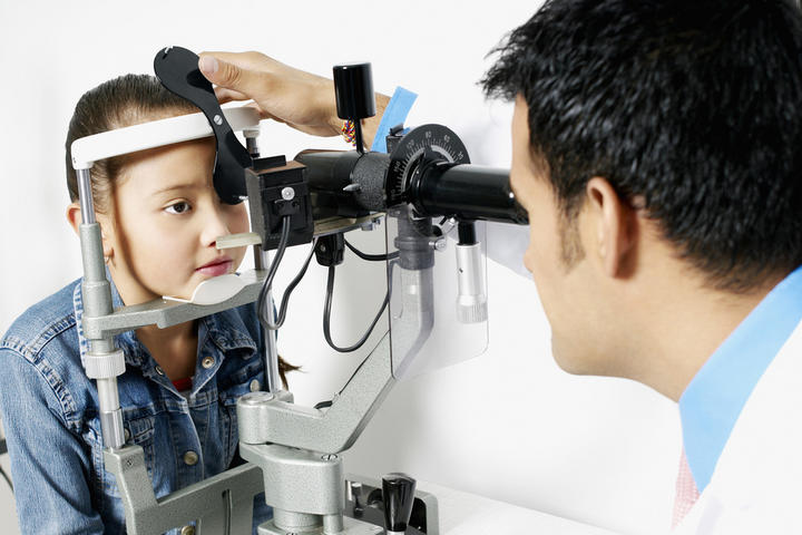 La cantidad de optometristas es insuficiente para cumplir las recomendaciones de los organismos internacionales de tener uno por cada 10 mil habitantes. (ARCHIVO)