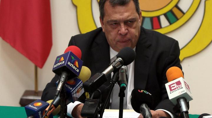 Ayer, el gobernador de Guerrero, Ángel Aguirre Rivero, solicitó licencia al cargo luego de los hechos violentos de Iguala del pasado 26 de septiembre. (ARCHIVO)